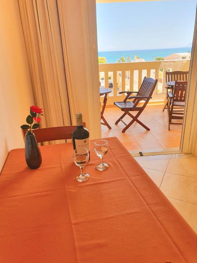 Kalimera Hotel Agia Marina  Exterior photo